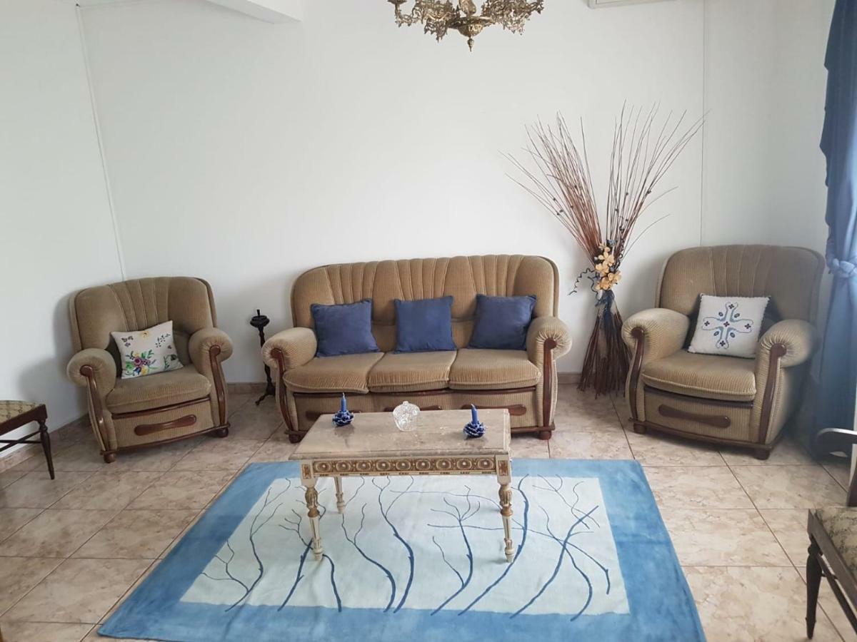 فيلا Casa Do Neto Tiago فوندَوْ المظهر الخارجي الصورة