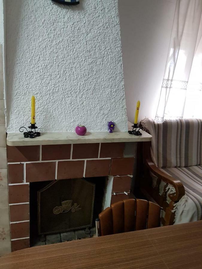 فيلا Casa Do Neto Tiago فوندَوْ المظهر الخارجي الصورة